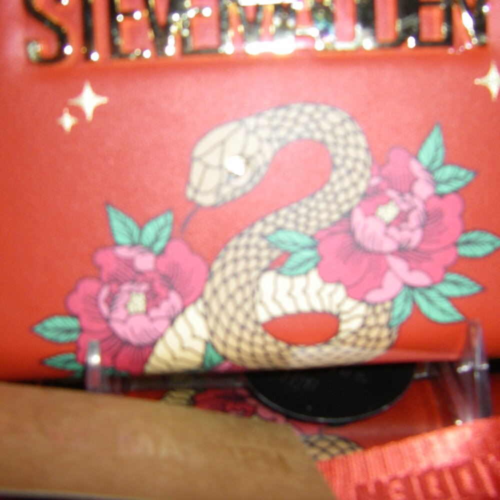 Steve Madden B Zip Large Red Wristlet Lunar New Year Of The Snake NWT - Picture 7 of 12